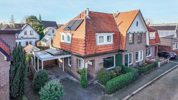 Voor een volledig overzicht verwijzen wij je graag naar de digitale plattegronden, de foto's, de video en de eigen website van deze woning: hoefweg12.nl